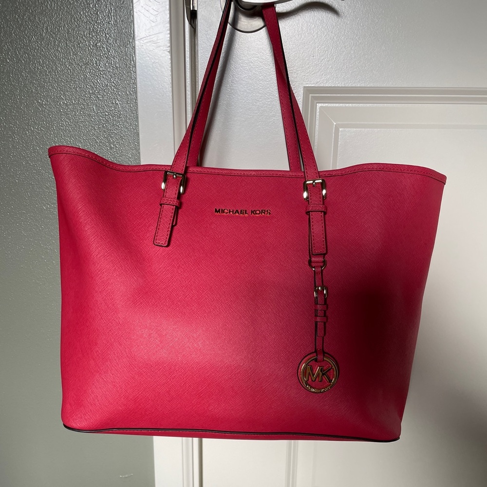 Michael Kors Jet Set large travel tote